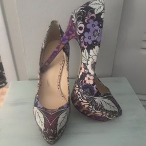 Nine West purple floral pumps